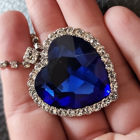 Necklace - Picture 6 of 12